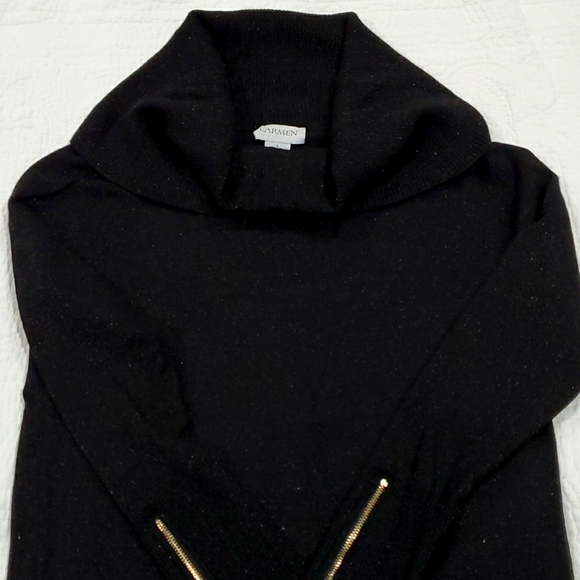 Sweater - Picture 1 of 3